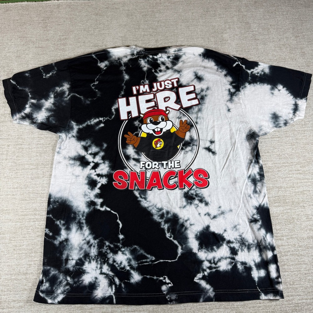 NEW Buc-ee's T-shirt Unisex 2XL Black White Tie Dye Snacks Graphic Tee - Picture 6 of 6